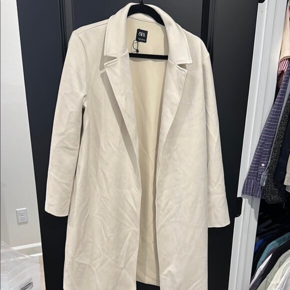 Zara Cream Trench Coat with Classic Lapel - Picture 1 of 3